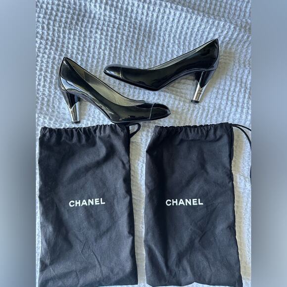 Chanel Patent Leather CC Heel Pumps 2010 Black Sz 36.5 Authentic Designer Heels - Picture 3 of 11